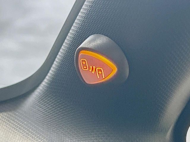 �y�u���C���h�X�|�b�g���j�^�[�z���s���A�h�A�~���[�̎��p�ɂȂ�₷���ӏ��Ɍ㑱�Ԃ��ڋ߂���ƃT�C�h�~���[�t�߂Ɍx����\���A�h���C�o�[�ɒ��ӊ��N�����Ă���܂��B