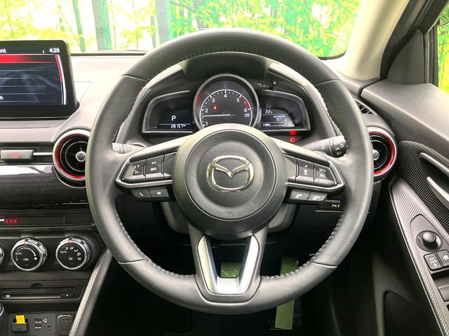 �y�����v�����X�e�A�����O�z�㎿�Ȋv���g�p���邱�ƂŁA��ɂ����������݂ƂĂ��^�]���₷���n���h���ł���