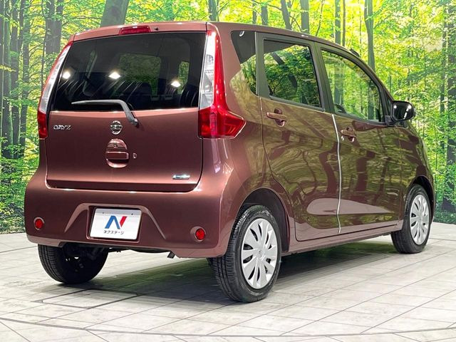 ☆全国のネクステージからお取り寄せが可能※!遠方の店舗に展示してあるクルマが気になる場合も、最寄りの店舗でご覧いただくことが可能です!是非私たちに要望をお聞かせください!※別途費用