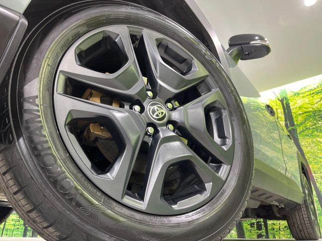 �y����19�C���`�A���~�z�C�[���z�O�ςɃ}�b�`���������A���~�z�C�[���𑕒����Ă���܂��B�e��ЊO�A���~�z�C�[����A�X�^�b�h���X�^�C�����戵�����Ă���܂��B���񂲑��k����������