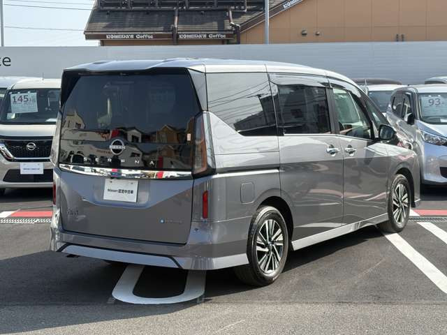 セレナ1.4 e-POWER ハイウェイスターV