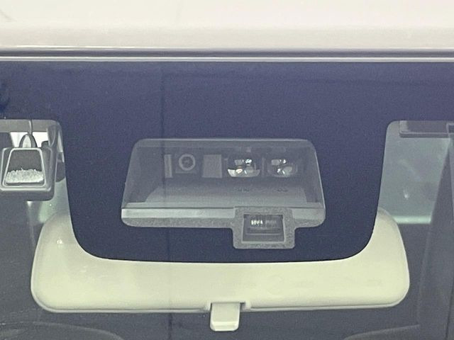 �y�X�Y�L �Z�[�t�e�B�T�|�[�g�z���s���ɑO���̎ԗ�����F�����A�Փ˂������Ȏ��͌x��ƃu���[�L�ŏՓˉ���Ɣ�Q�y�����A�V�X�g�B�����S�Ƀh���C�u�����y���݂��������܂��B