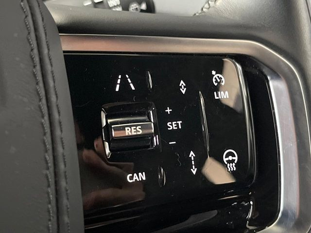 ���I�[�g�N���[�Y�R���g���[��:�������H�⎩���Ԑ�p���H���ɂāA�葬���q���\�ƂȂ�֗��ȋ@�\�ł��B�������ړ��̍ۂł����ɂ����֗��ɂ��g�����������܂���