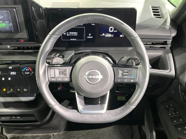 �y�����v�����X�e�A�����O�z�㎿�Ȋv���g�p���邱�ƂŁA��ɂ����������݂ƂĂ��^�]���₷���n���h���ł���