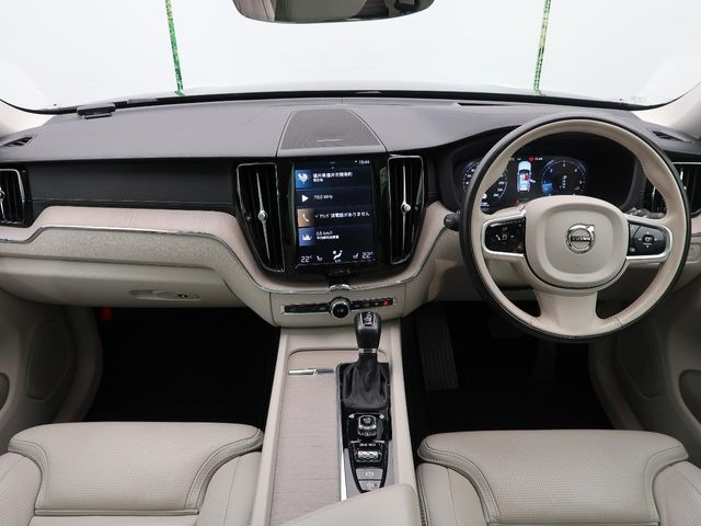 XC60D4 AWD インスクリプション ディーゼル 4WD