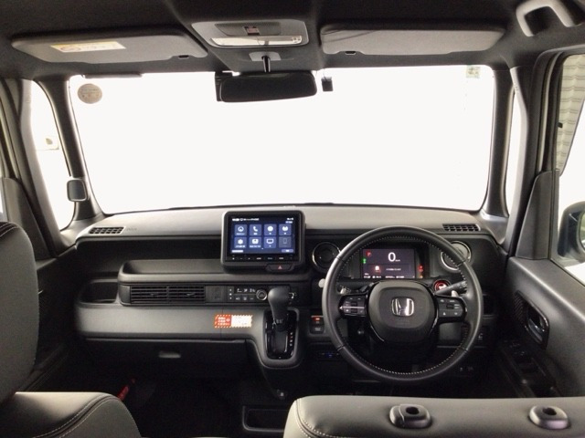 N-BOXカスタムターボ コーディネートスタイル モノトーン