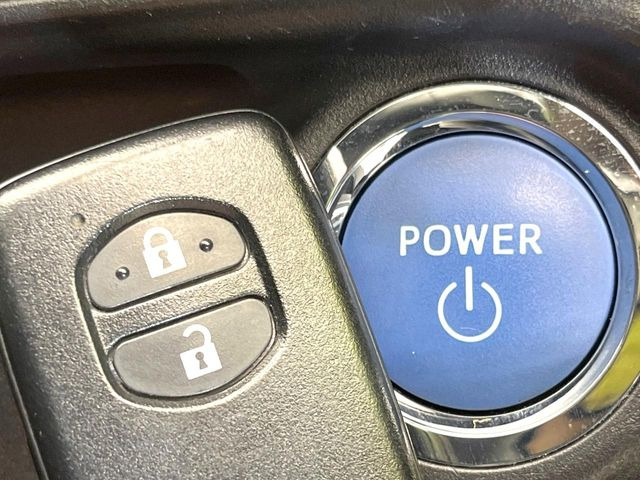 �y�X�}�[�g�L�[�z�J�o����|�P�b�g�ɓ��ꂽ�܂܂ł��h�A�̎{���E�������\�ȃX�}�[�g�L�[�𑕔��B�G���W���̃I���E�I�t�����J�M�����o���K�v����������Ƃ��Ă��֗��ł���