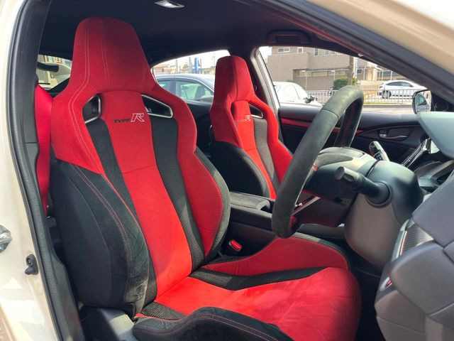 �^�]�ȃV�[�g���͎g�p�������Ȃ��A�ǍD�ȏ�ԂƂȂ��Ă��܂��B���J�Ɏg���Ă������Ƃ��悭�킩��܂��ˁB