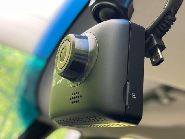 �y�h���C�u���R�[�_�[�z�h���C�u���R�[�_�[����!���s���͂������A������^�]�⎖�̂ɑ��������ہA�f���ŋL�^���A����̃��X�N�ɔ����܂��B���L�^�pSD�J�[�h�͂��q�l�����g�ł��������������K�v������܂��B