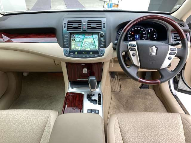 クラウン2.5 ロイヤルサルーン