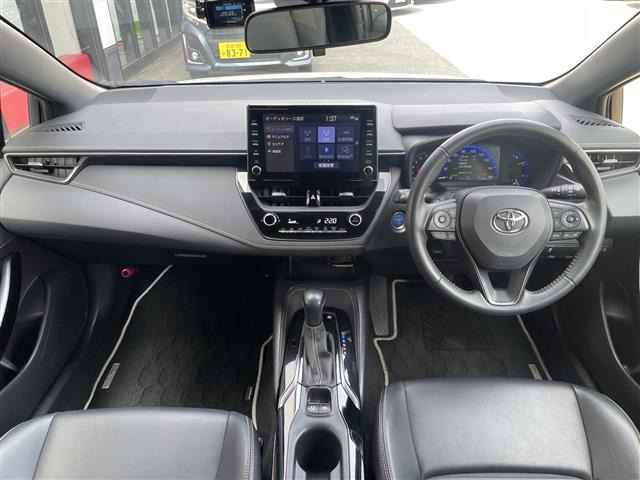 カローラツーリング1.8 ハイブリッド W×B