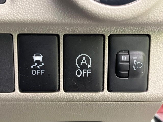 �y�A�C�h�����O�X�g�b�v�z�ԐM����a�؂Œ�Ԃ����ۂɃG���W�����~���A���ʂȔR���̏����}���܂��B�R��������ی�ɂȂ���@�\��G���W���̓u���[�L�𗣂��΍Ďn�����܂��B