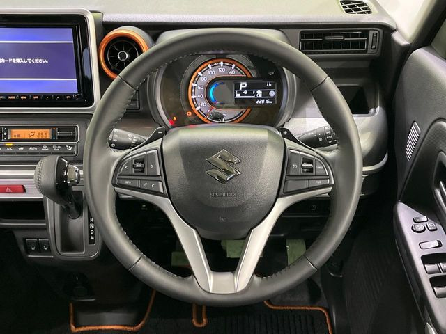 �y�����v�����X�e�A�����O�z�㎿�Ȋv���g�p���邱�ƂŁA��ɂ����������݂ƂĂ��^�]���₷���n���h���ł���