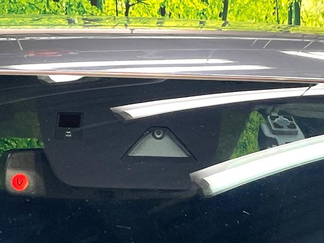 �y�X�}�[�g�V�e�B�u���[�L�T�|�[�g�z�ᑬ���s���ɑO���̎ԗ�����F�����A�Փ˂������Ȏ��͌x��ƃu���[�L�ŏՓˉ���Ɣ�Q�y�����A�V�X�g�B�����S�Ƀh���C�u�����y���݂��������܂��B