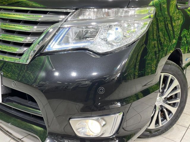 �yLED�w�b�h���C�g�z���V����ԑ��s�����ǍD�Ȏ��E���m�ۂ����S���ĉ^�]�ł��鍂�P�xLED�w�b�h���C�g�𑕔�!�_�����x�������A����d�͂��}�����Ă��܂��B