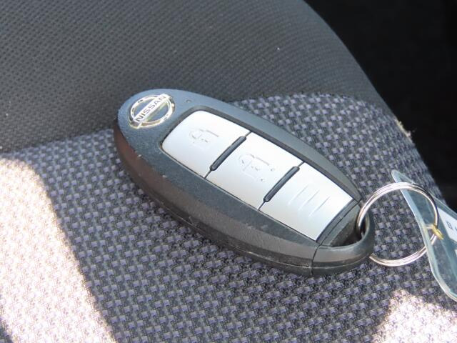 �L�[���|�P�b�g�ɓ��ꂽ�܂܂ł��G���W��ON/OFF�A�h�A�{��/�J���\���֗��ȃX�}�[�g�L�[�t�ł���