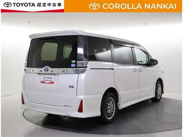 ヴォクシー1.8 ハイブリッド ZS 煌III