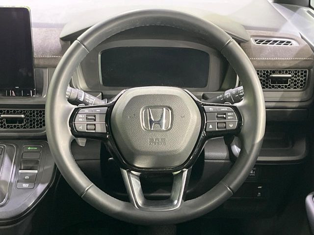 �y�����v�����X�e�A�����O�z�㎿�Ȋv���g�p���邱�ƂŁA��ɂ����������݂ƂĂ��^�]���₷���n���h���ł���