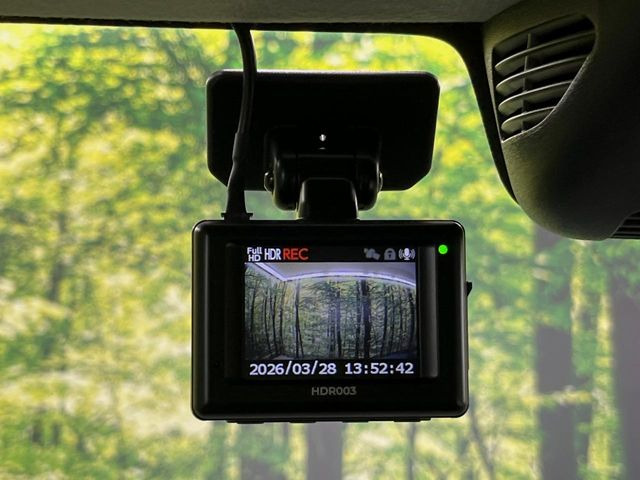 �y�h���C�u���R�[�_�[�z���S�E���S�ȃJ�[���C�t�ɕK�{�̃h���C�u���R�[�_�[�𑕔�!���s���͂������A������^�]�⎖�̂ɑ��������ۂ̏󋵂��f���ŋL�^���A����̃��X�N�ɔ����܂��B