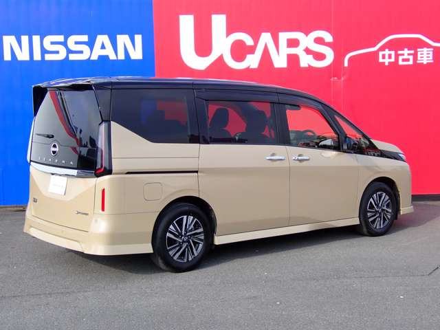 セレナ1.4 e-POWER ハイウェイスターV