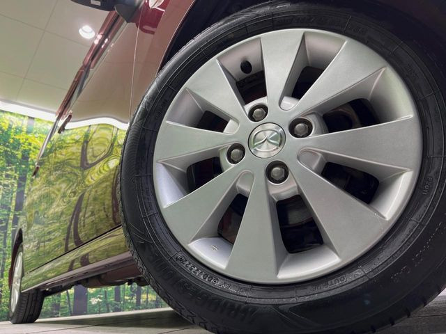 �y���������C���`�A���~�z�C�[���z�O�ςɃ}�b�`���������A���~�z�C�[���𑕒����Ă���܂��B�e��ЊO�A���~�z�C�[����A�X�^�b�h���X�^�C�����戵�����Ă���܂��B���񂲑��k����������