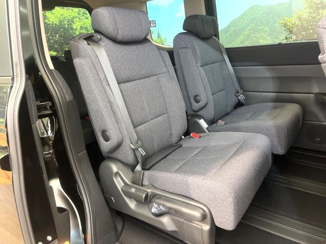 ���i���ȃI���W�i���t���A�}�b�g���I�v�V�����ɂĂ��p�ӂ��Ă���܂��B���D���ȃf�U�C����J���[�����Ԃɍ��킹�đI��ł����������Ƃ��ł��܂���