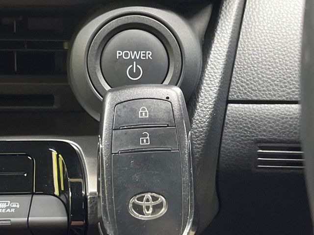 �y�X�}�[�g�L�[�z�J�o����|�P�b�g�ɓ��ꂽ�܂܂ł��h�A�̎{���E�������\�ȃX�}�[�g�L�[�𑕔��B�G���W���̃I���E�I�t�����J�M�����o���K�v����������Ƃ��Ă��֗��ł���