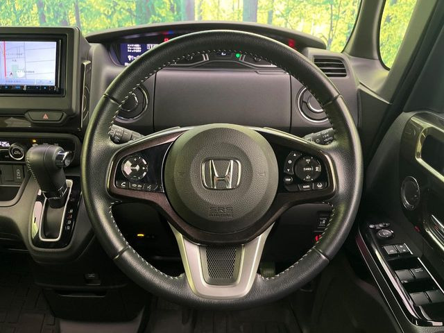 �y�����v�����X�e�A�����O�z�㎿�Ȋv���g�p���邱�ƂŁA��ɂ����������݂ƂĂ��^�]���₷���n���h���ł���