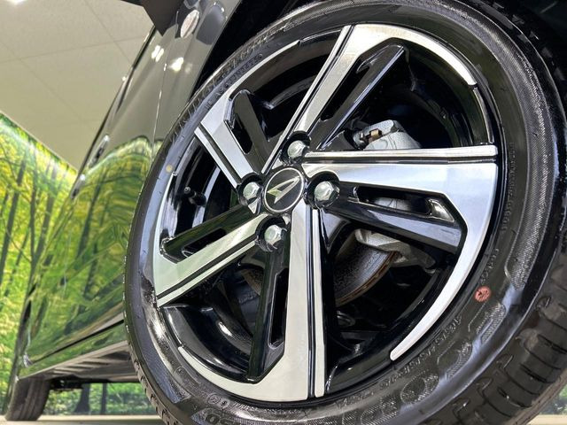 �y����15�C���`�A���~�z�C�[���z�O�ςɃ}�b�`���������A���~�z�C�[���𑕒����Ă���܂��B�e��ЊO�A���~�z�C�[����A�X�^�b�h���X�^�C�����戵�����Ă���܂��B���񂲑��k����������