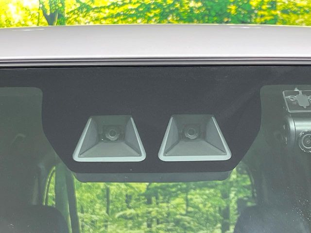 �y�X�}�[�g�A�V�X�g�z���s���ɑO���̎ԗ�����F�����A�Փ˂������Ȏ��͌x��ƃu���[�L�ŏՓˉ���Ɣ�Q�y�����A�V�X�g�B�����S�Ƀh���C�u�����y���݂��������܂��B