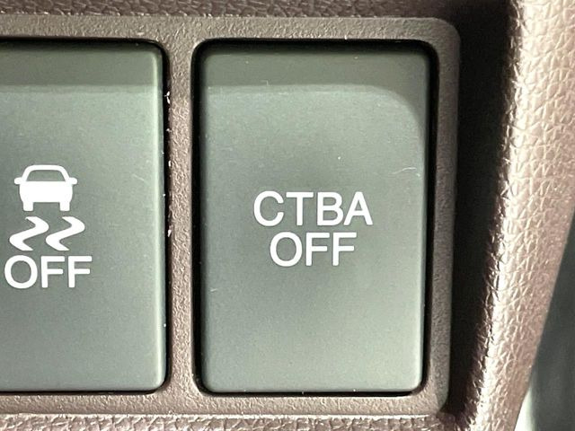 �y�V�e�B�u���[�L�A�N�e�B�u�V�X�e���z�ᑬ���s���ɑO���̎ԗ�����F�����A�Փ˂������Ȏ��͌x��ƃu���[�L�ŏՓˉ���Ɣ�Q�y�����A�V�X�g�B�����S�Ƀh���C�u�����y���݂��������܂��B