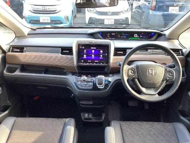 フリード1.5 ハイブリッド クロスター ホンダセンシング