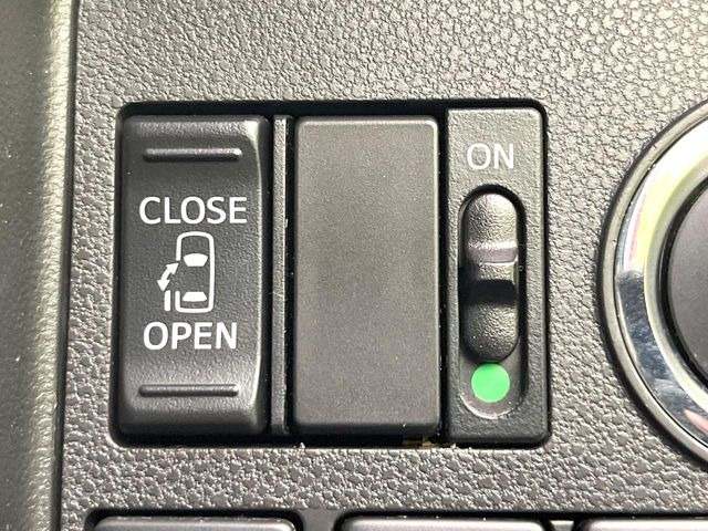 �y�p���[�X���C�h�h�A�z�X�}�[�g�L�[��^�]�Ȃ̃X�C�b�`�ŃX���C�h�h�A�̊J���\���d��������͂����ăh�A���J����K�v�������A���������q�l�ł��A�d���ו��������Ă��鎞�����N�ɊJ���߂ł��܂���