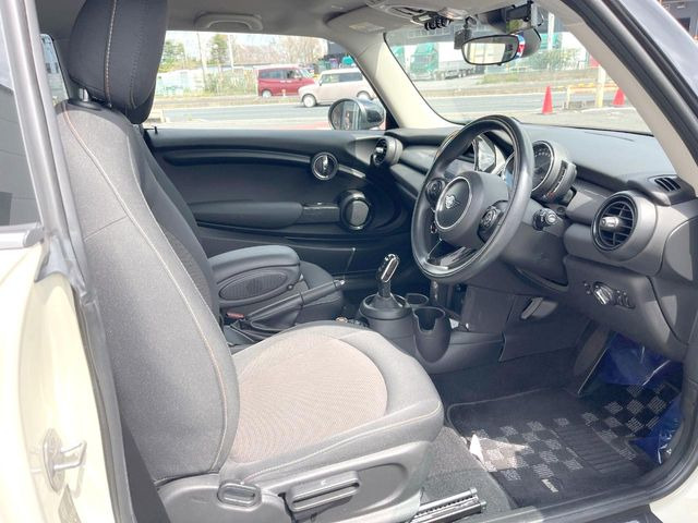 ���V�[�g�̎g�p��:�j��E�ւ�������Ȃ��A�����̒ʂ肫�ꂢ�ȏ�Ԃ��ێ����Ă���܂��B�܂��A�����N���[�j���O�E�R�[�e�B���O�����p�����������܂��B