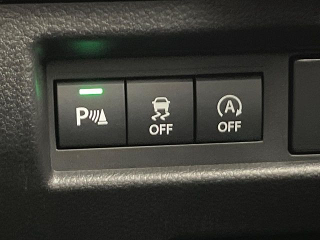 �y�A�C�h�����O�X�g�b�v�z�ԐM����a�؂Œ�Ԃ����ۂɃG���W�����~���A���ʂȔR���̏����}���܂��B�R��������ی�ɂȂ���@�\��G���W���̓u���[�L�𗣂��΍Ďn�����܂��B