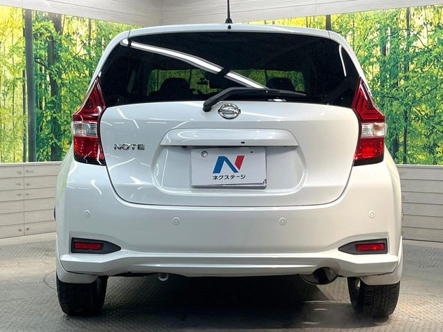 安心の最長10年・走行無制限保証(有償)をご用意。保証内容も充実はもちろん、無料点検&オイル交換や、年中無休の全国・24時間ロードサービスも付帯されておりますのでご安心下さい。