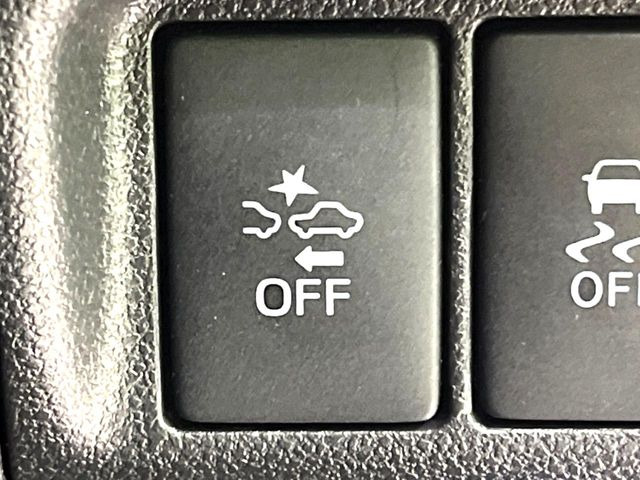 �y�X�}�[�g�A�V�X�g�z���s���ɑO���̎ԗ�����F�����A�Փ˂������Ȏ��͌x��ƃu���[�L�ŏՓˉ���Ɣ�Q�y�����A�V�X�g�B�����S�Ƀh���C�u�����y���݂��������܂��B