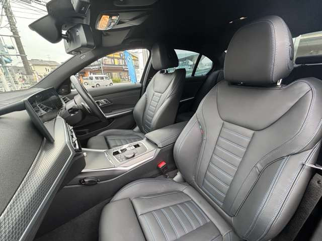 3シリーズセダンM340i xドライブ 4WD