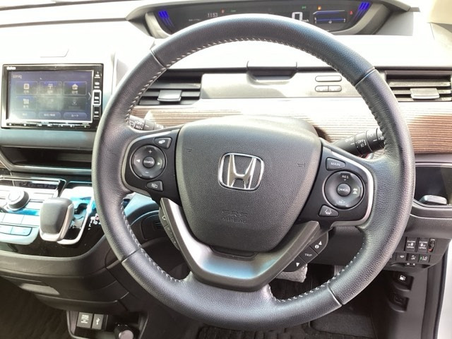 フリード1.5 ハイブリッド クロスター ホンダセンシング