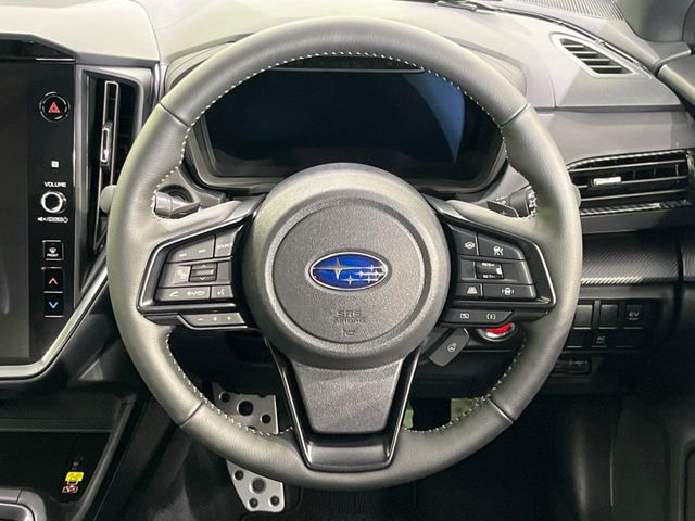 �y�����v�����X�e�A�����O�z�㎿�Ȋv���g�p���邱�ƂŁA��ɂ����������݂ƂĂ��^�]���₷���n���h���ł���