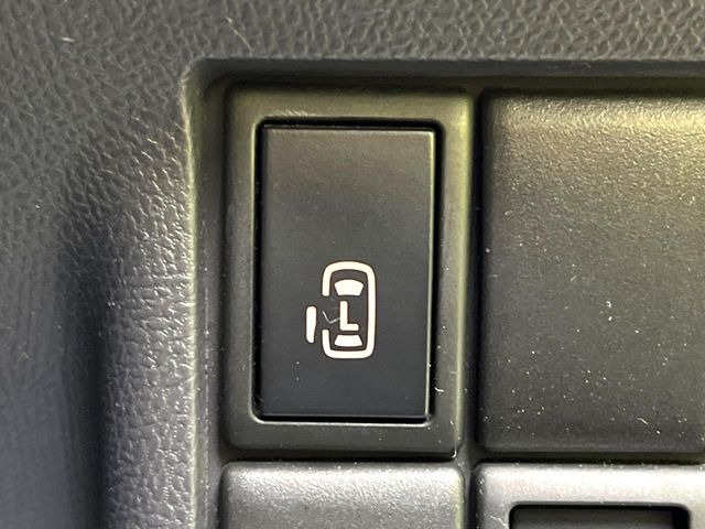 �y�p���[�X���C�h�h�A�z�X�}�[�g�L�[��^�]�Ȃ̃X�C�b�`�ŃX���C�h�h�A�̊J���\���d��������͂����ăh�A���J����K�v�������A���������q�l�ł��A�d���ו��������Ă��鎞�����N�ɊJ���߂ł��܂���