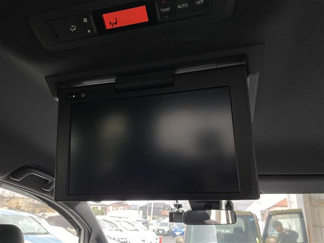 エスクァイアハイブリッド1.8 Gi