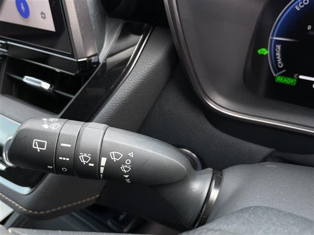 カローラツーリング1.8 ハイブリッド W×B E-Four 4WD