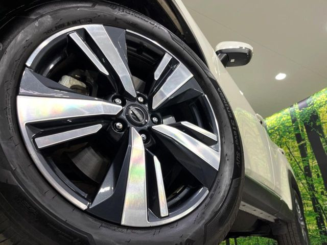 �y����19�C���`�A���~�z�C�[���z�O�ςɃ}�b�`���������A���~�z�C�[���𑕒����Ă���܂��B�e��ЊO�A���~�z�C�[����A�X�^�b�h���X�^�C�����戵�����Ă���܂��B���񂲑��k����������