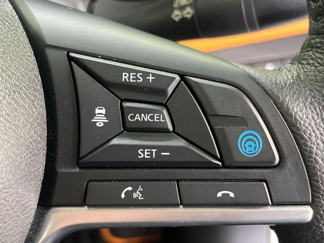 【プロパイロット】高速道路での長距離走行が楽に!!渋滞時と巡回走行のシーンで、アクセル・ブレーキ・ステアリングを自動で制御し、長距離運転の負担を軽減してくれます♪