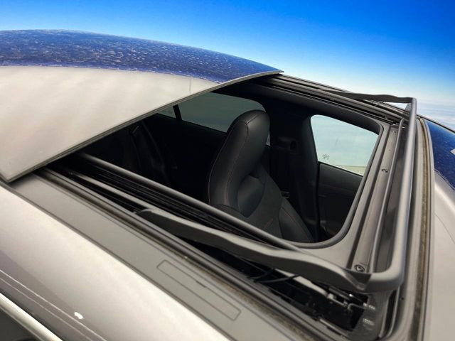 ���p�m���~�b�N�X���C�f�B���O���[�t::�唗�͂̃p�m���}���[�t�́A�㕔���Ȃɂ܂ő����Ă���A�J���I�ȋ�Ԃ����y���݂��������܂��B