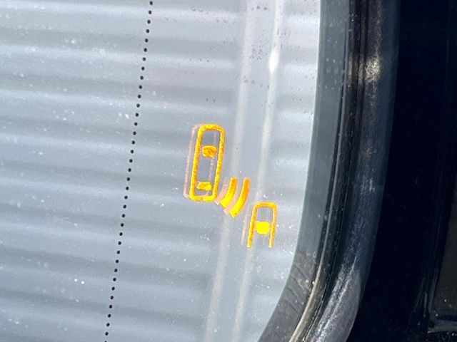 �y�u���C���h�X�|�b�g���j�^�[�z���s���A�h�A�~���[�̎��p�ɂȂ�₷���ӏ��Ɍ㑱�Ԃ��ڋ߂���ƃT�C�h�~���[�̃����Y�Ɍx����\��!�h���C�o�[�ɒ��ӊ��N�����Ă���܂��B