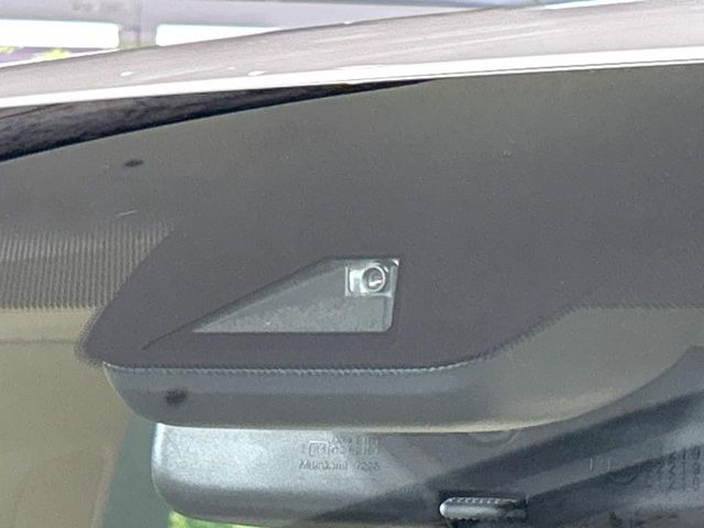 �y�g���^�Z�[�t�e�B�Z���X�z���s���ɑO���̎ԗ�����F�����A�Փ˂������Ȏ��͌x��ƃu���[�L�ŏՓˉ���Ɣ�Q�y�����A�V�X�g�B�����S�Ƀh���C�u�����y���݂��������܂��B