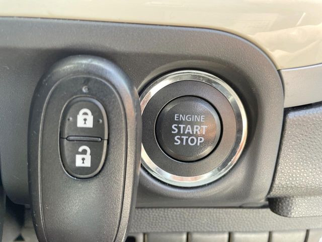 �y�L�[���X�X�^�[�g�V�X�e���z�J�o����|�P�b�g�ɓ��ꂽ�܂܂ł��h�A�̎{���E�������\�ȃX�}�[�g�L�[�𑕔��B�G���W���̃I���E�I�t�����J�M�����o���K�v����������Ƃ��Ă��֗��ł���