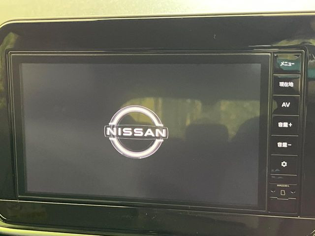 �y�����i�r�z�l�C�̏����i�r�𑕔����Ă���܂��B�i�r�̎g���₷���͂������A�I�[�f�B�I�@�\���[��!�L�����v�◷�s�͂������A�ʋ΂┃�����ȂǕ��i�̃h���C�u���y�����Ȃ�͂���